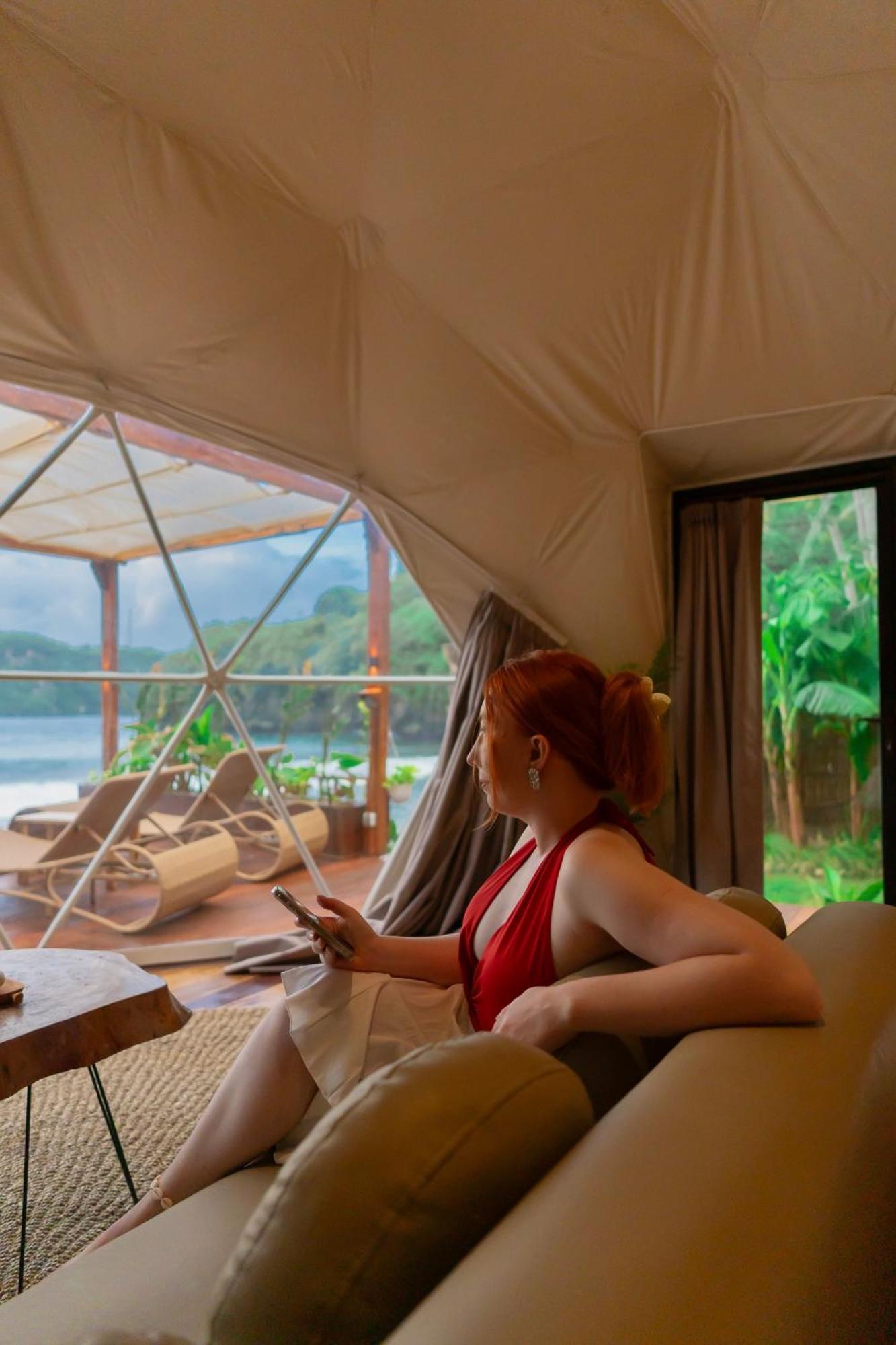 Beachfront Luxury Dome Villas - Gamat Bay Resort Nusa Penida Eksteriør bilde