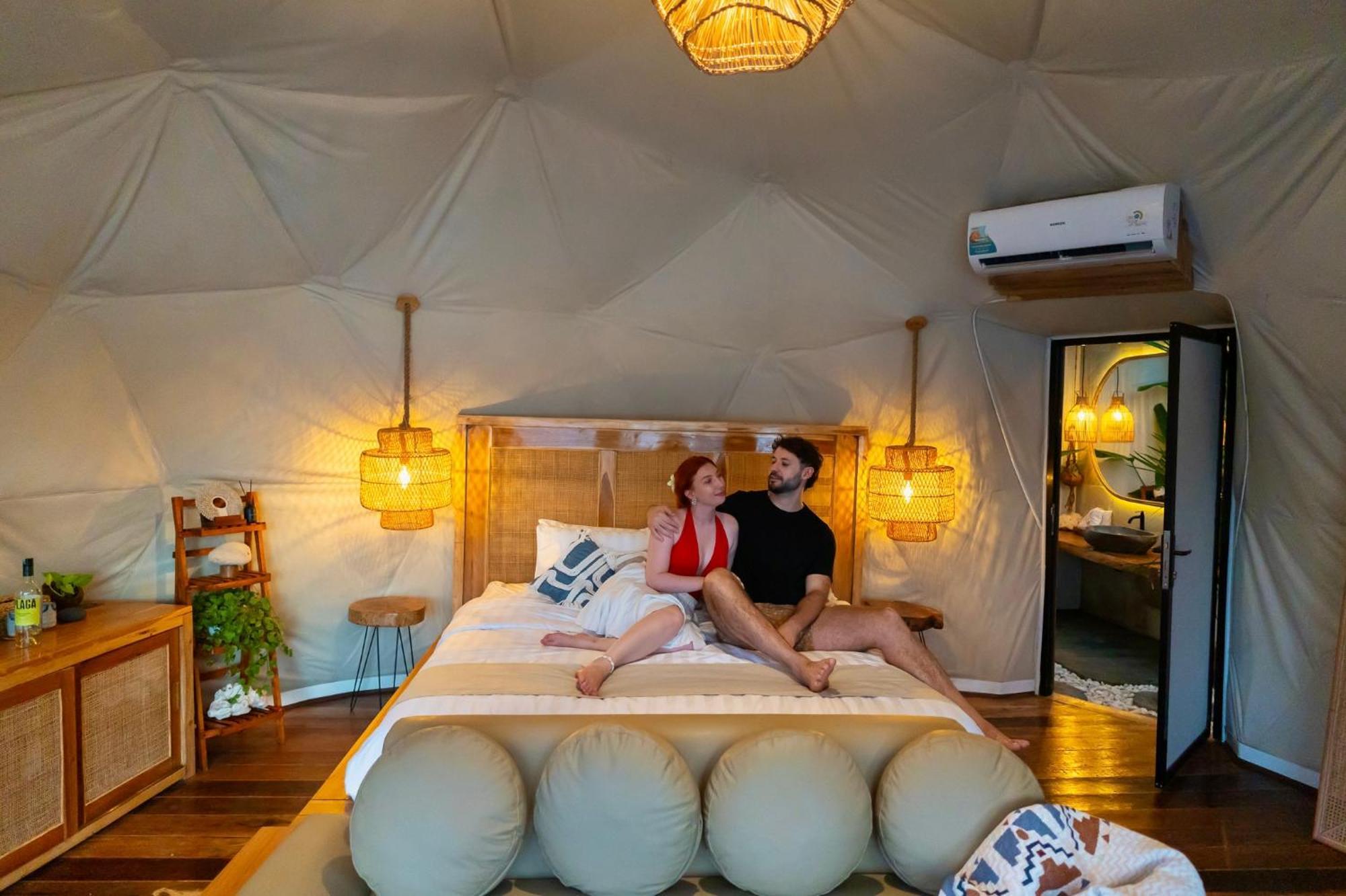 Beachfront Luxury Dome Villas - Gamat Bay Resort Nusa Penida Eksteriør bilde