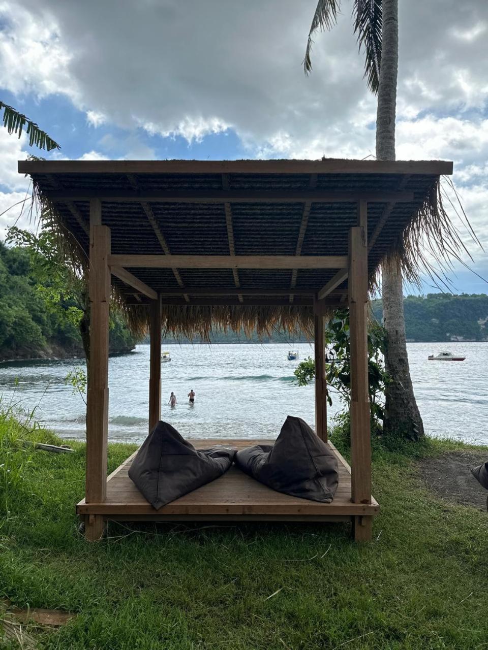 Beachfront Luxury Dome Villas - Gamat Bay Resort Nusa Penida Eksteriør bilde