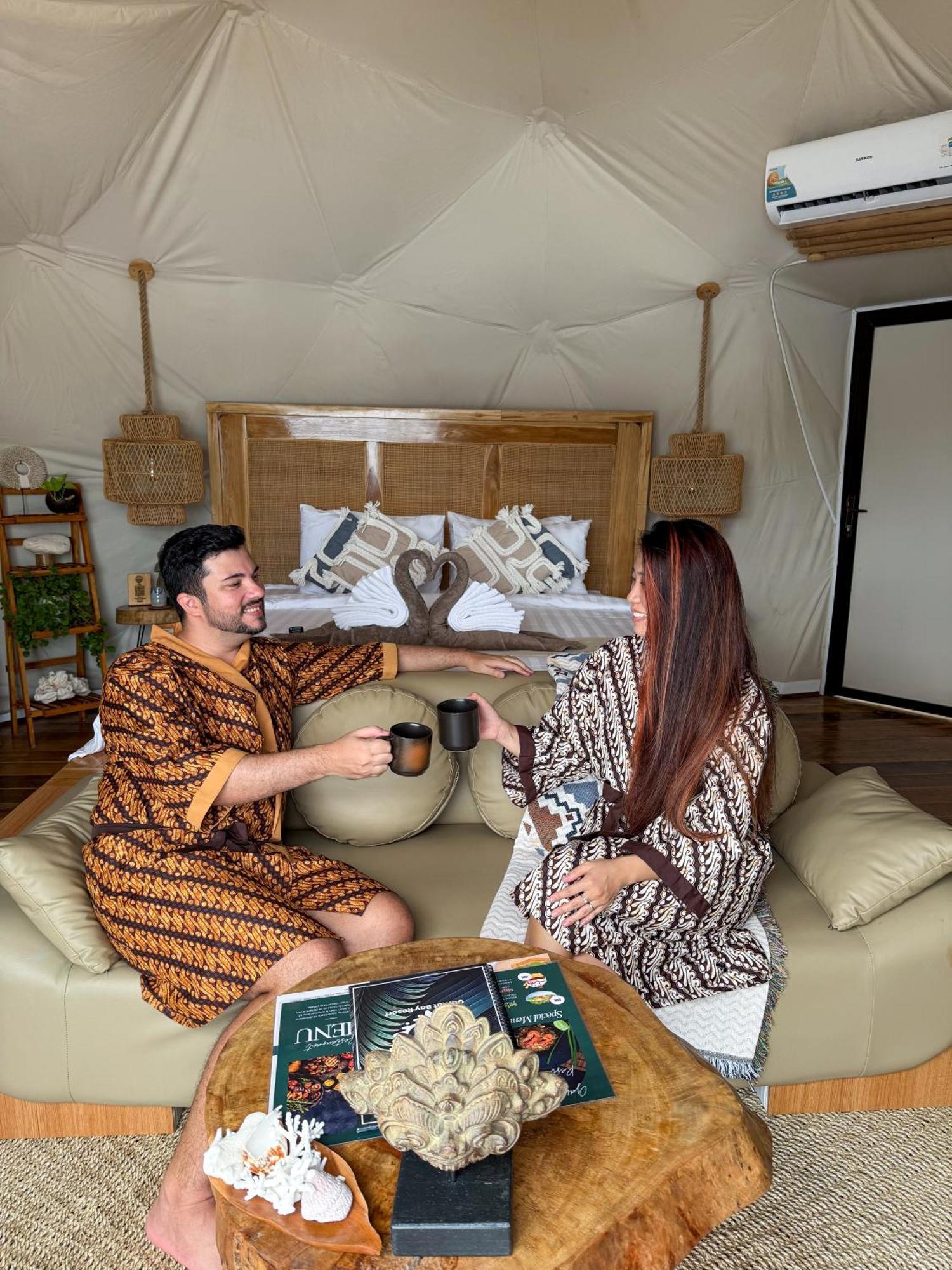 Beachfront Luxury Dome Villas - Gamat Bay Resort Nusa Penida Eksteriør bilde